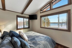 4 Schlafzimmer, Schreibtisch, Bügeleisen/Bügelbrett, Reisekinderbett