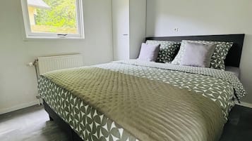 2 Schlafzimmer, Zimmersafe, WLAN, Bettwäsche