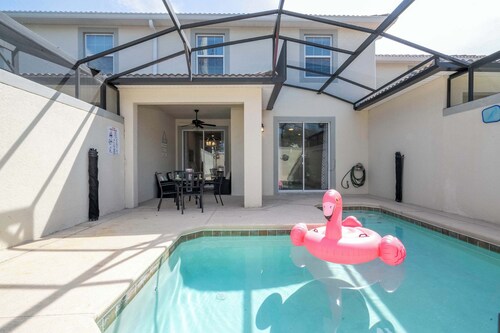 Stunning 4Bd w/ Pool @ Storey Lake 5019