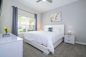 4 bedrooms, desk, iron/ironing board, WiFi - Stunning 4Bd w/ Pool @ Storey Lake 5019 (Kissimmee)