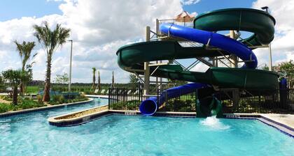 Stunning 4Bd w/ Pool @ Storey Lake 5019