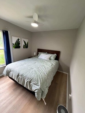 3 Schlafzimmer, Bügeleisen/Bügelbrett, WLAN, Bettwäsche