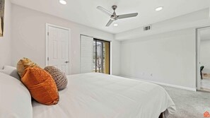 2 bedrooms, WiFi, bed sheets - Modern Okaloosa Island 2BR/2BA Gulf Retreat (Fort Walton Beach)