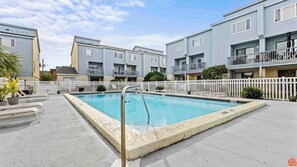 Pool - Modern Okaloosa Island 2BR/2BA Gulf Retreat (Fort Walton Beach)