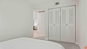 2 bedrooms, WiFi, bed sheets - Modern Okaloosa Island 2BR/2BA Gulf Retreat (Fort Walton Beach)