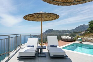 Outdoor pool - New Villa in Plakias with Private Pool and Amazing Sea View (Myrthianos Plakias)