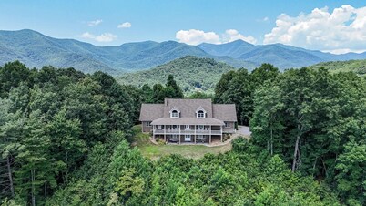 Big Group Getaway | 7BR, 5BA + Free Parking