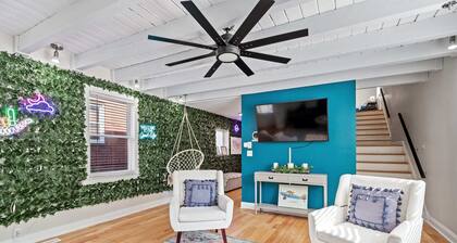 Group-Friendly Stay | Sleeps 17+ | Walk to City