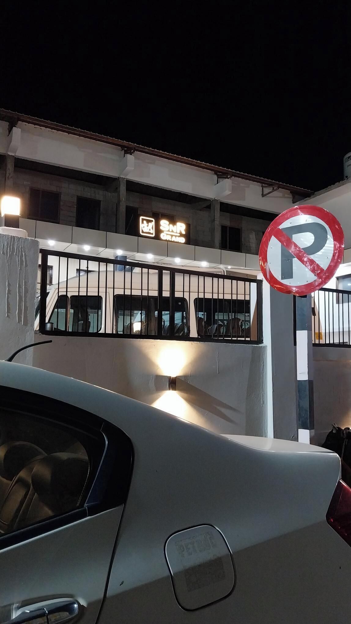 Mặt tiền nơi lưu trú