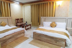 Room - Hotel SNR Grand (Joshimath)