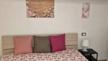 1 camera, Wi-Fi, lenzuola