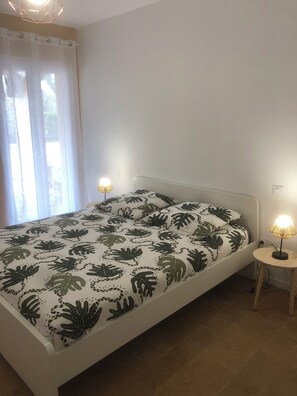 4 quartos, ferros/tábuas de passar roupa, berço de viagem, Wi-Fi