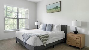1 bedroom, desk, iron/ironing board, WiFi
