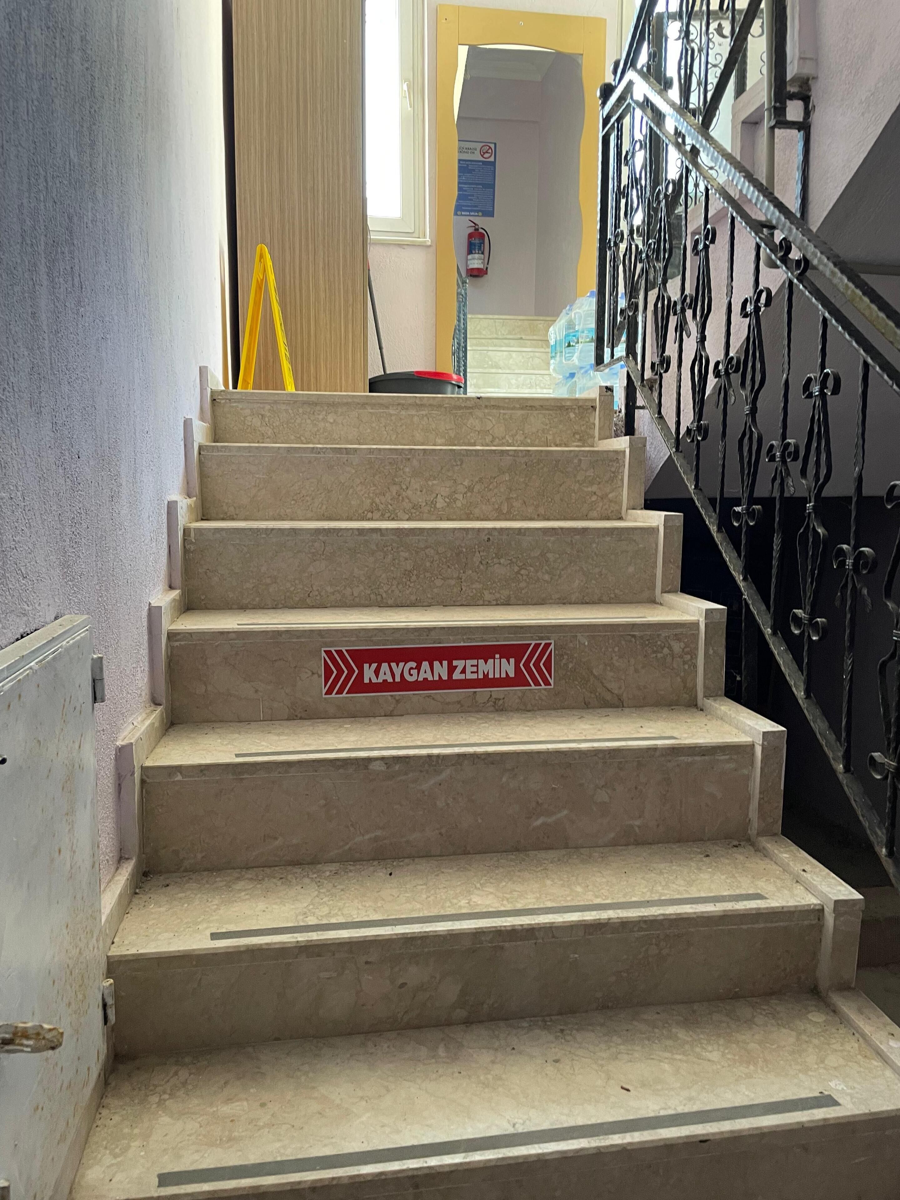 内部エントランス