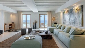 Living area - Magnificent Villa Casa Spilia in Choulakia (Mykonos)