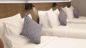 Quarto triplo, vista para a cidade | Cortinas blackout, quartos à prova de som, ferros/tábuas de passar roupa