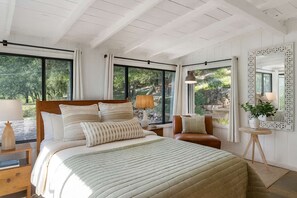 3 chambres, fer et planche à repasser, lit parapluie, Wi-Fi