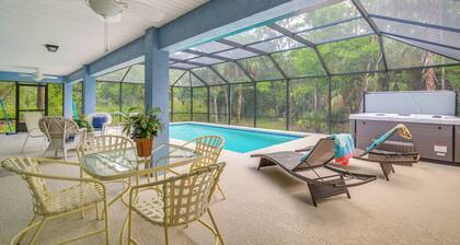 Crystal River Home w/ Lanai + Hot Tub
