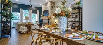 Elegant Baton Rouge Home w/ Yard ~ 3 Mi to Lsu!