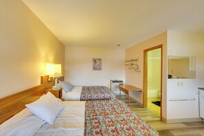 Interior - Comfy Lake City Studio < 1/2 Mi to Waterfront Park (Lake City)