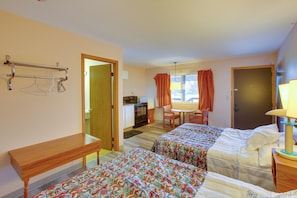 Interior - Comfy Lake City Studio < 1/2 Mi to Waterfront Park (Lake City)