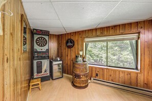 Interior - Ski, Hike! Family-friendly Beech Mtn Cabin w/ Deck (Banner Elk)