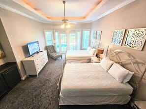4 Schlafzimmer, Schreibtisch, Bügeleisen/Bügelbrett, kostenloses WLAN