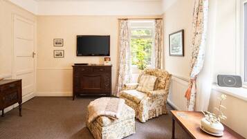 Fernseher, DVD-Player, Arbeitsbereiche