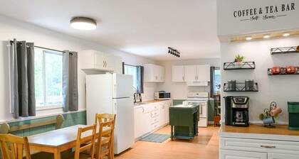 Charming Winter Cabin Retreat with Patio & Firepit