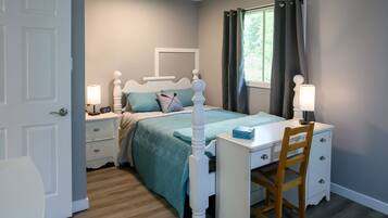 2 slaapkamers, een bureau, wifi, beddengoed