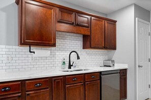 微波炉、炉灶、洗碗机、茶具/咖啡用具