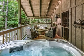 Cabin, 1 Bedroom | Terrace/patio