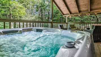 Bồn tắm spa ngoài trời