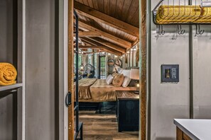 Cabin, 1 Bedroom | Bathroom