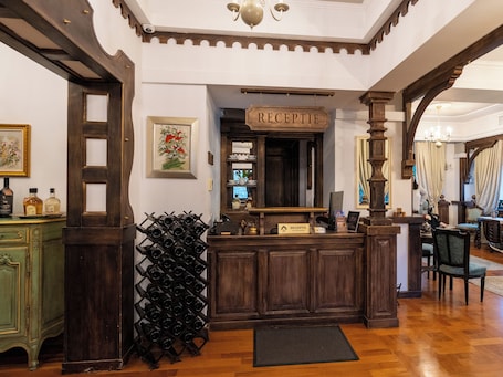 Reception. Casa Din Bran-Inn Cuisine