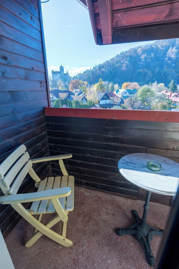 Economy Room | Pemandangan balkoni