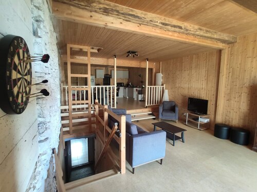 Maison proche du lac de Vouglans ! séjours au calme en famille ou entre amis.