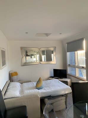 Family Apartment, 2 Bedrooms | Living area | TV - Parnell Boulevard Apartments (Dublin)