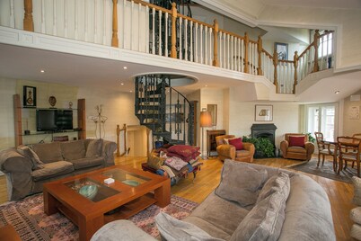 帕内尔大道公寓