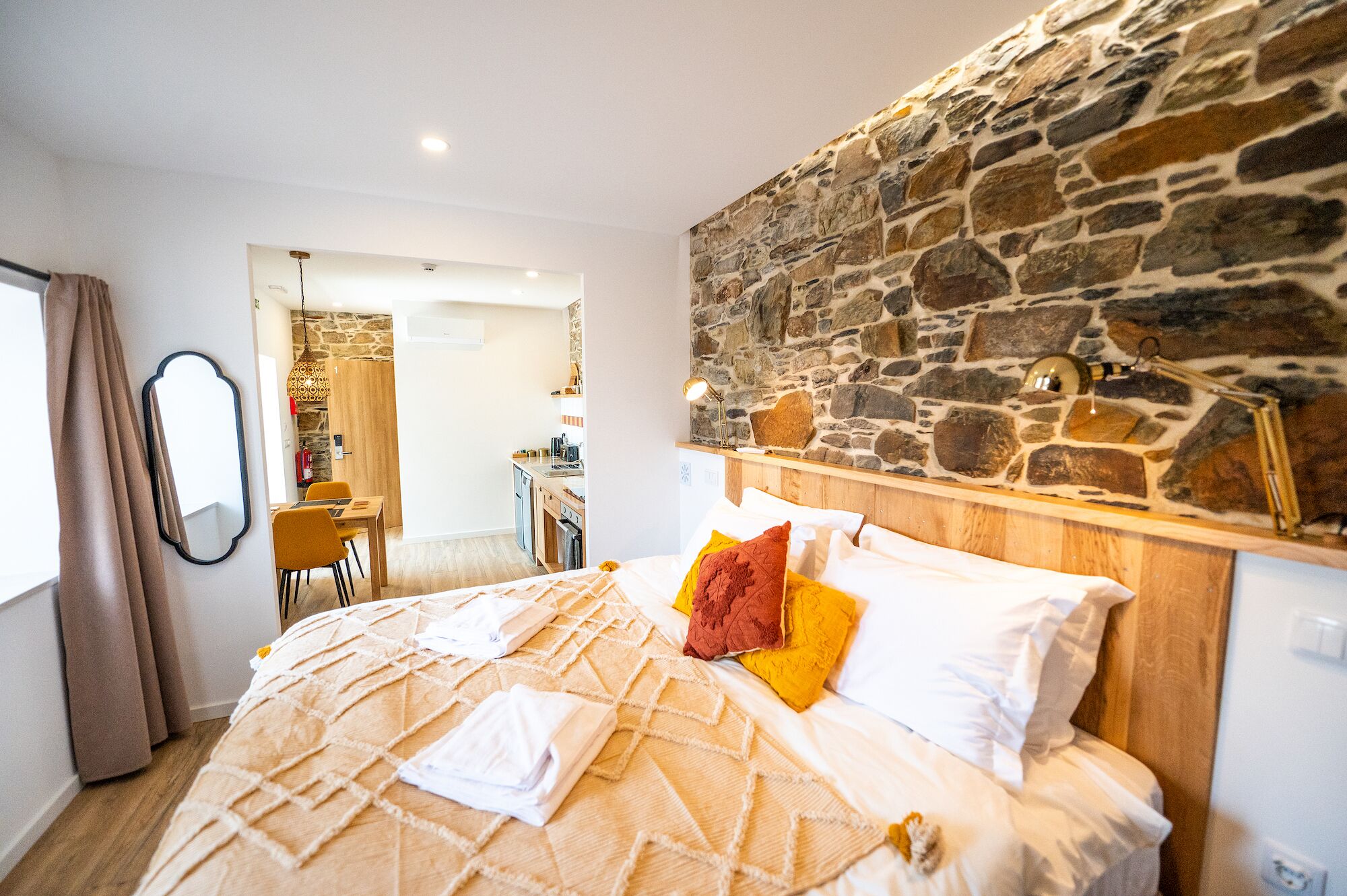 7 chambres, Wi-Fi, draps fournis