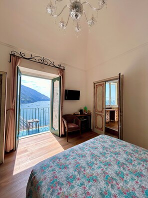 1 bedroom, free WiFi, bed sheets - Casa Cosenza Romantic Room Jacuzzi (Positano)