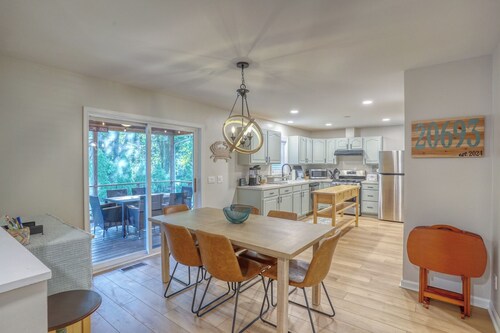 3BR Retreat w. Dock Access, Near Rehoboth Beach and steps to the bay!