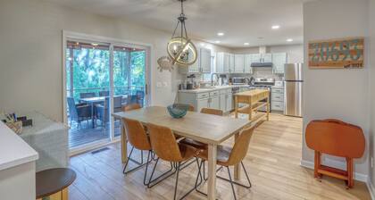3BR Retreat w. Dock Access, Near Rehoboth Beach and steps to the bay!
