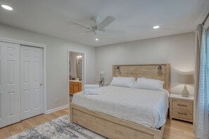 3 室のベッドルーム、アイロン / アイロン台、旅行用ベビーベッド、WiFi (無料)