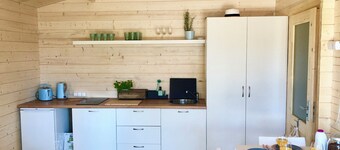 Cozy bungalow in marvelous Śliwin with WiFi and garden - Family and pet friendly