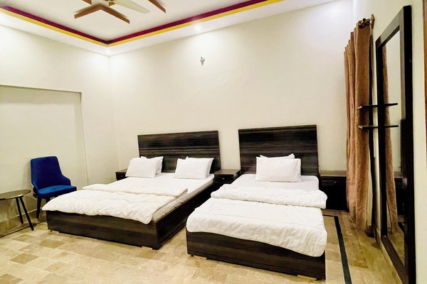 Down comforters, individually decorated, individually furnished, desk