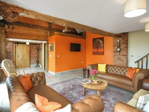 TV - Orchard Barn - UK47458 (Bridgnorth and Ironbridge)