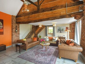 TV - Orchard Barn - UK47458 (Bridgnorth and Ironbridge)