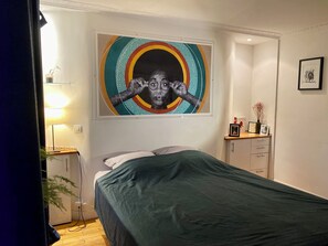 2 dormitorios, tabla de planchar con plancha, wifi y ropa de cama