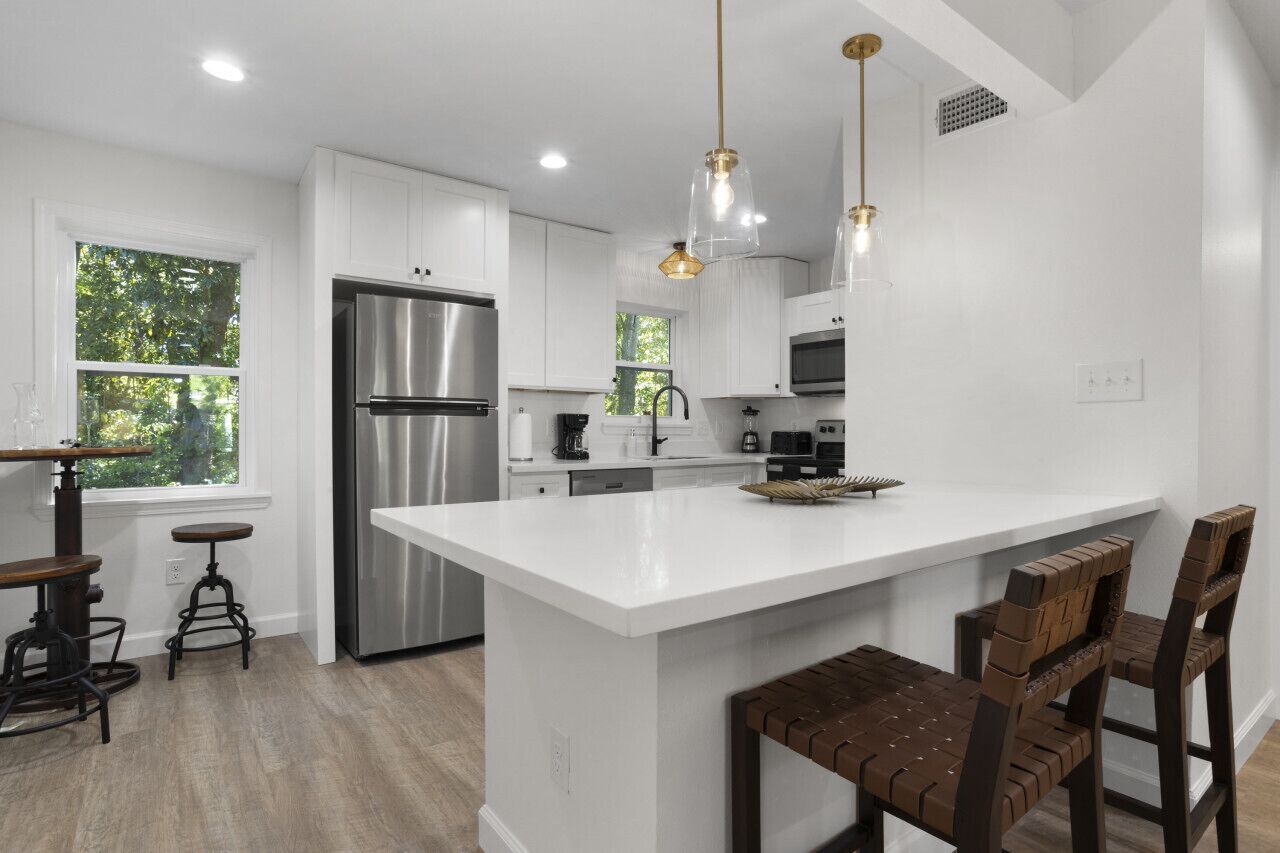 ثلاجة، ميكروويف، فرن، موقد طهي مسطح